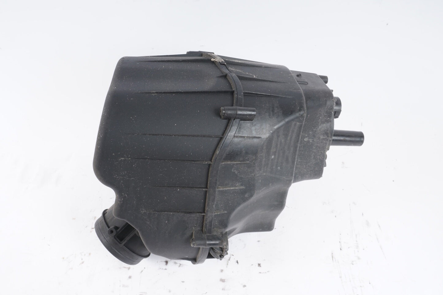 11-14 AUDI A8L A8 3.0L AIR CLEANER FILTER BOX  OEM