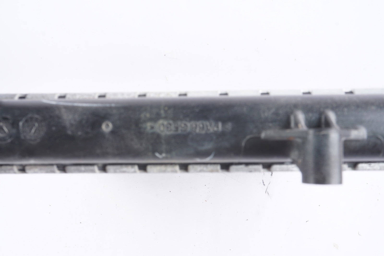 2012 - 2019 Fiat 500 1.4L Engine Cooling Radiator Assembly OEM