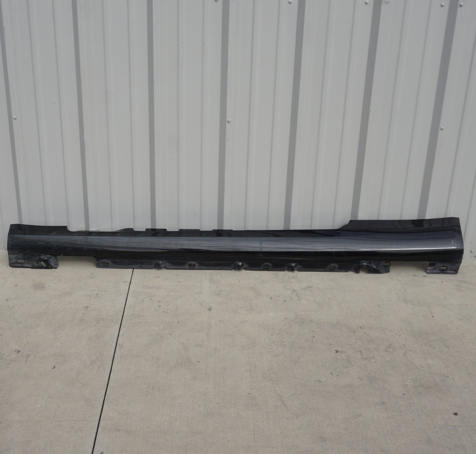 10-17 Mercedes W207 E350 Coupe Left Driver Side Rocker Panel Skirt Molding  OEM