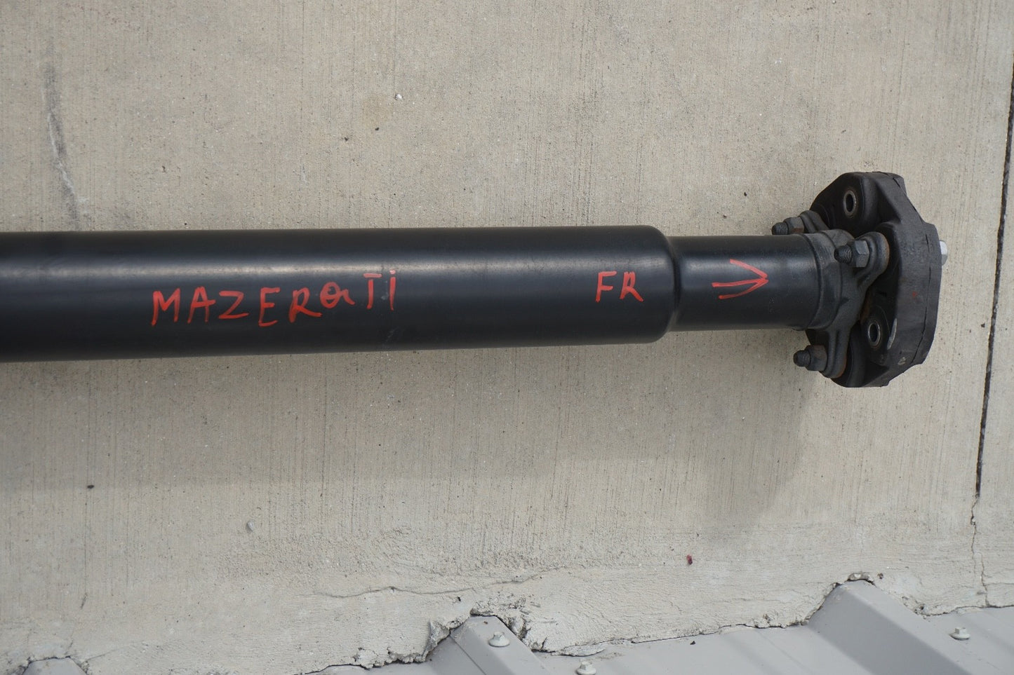 2014 - 2020 MASERATI GHIBLI REAR DRIVE SHAFT DRIVESHAFT PROPELLER OEM