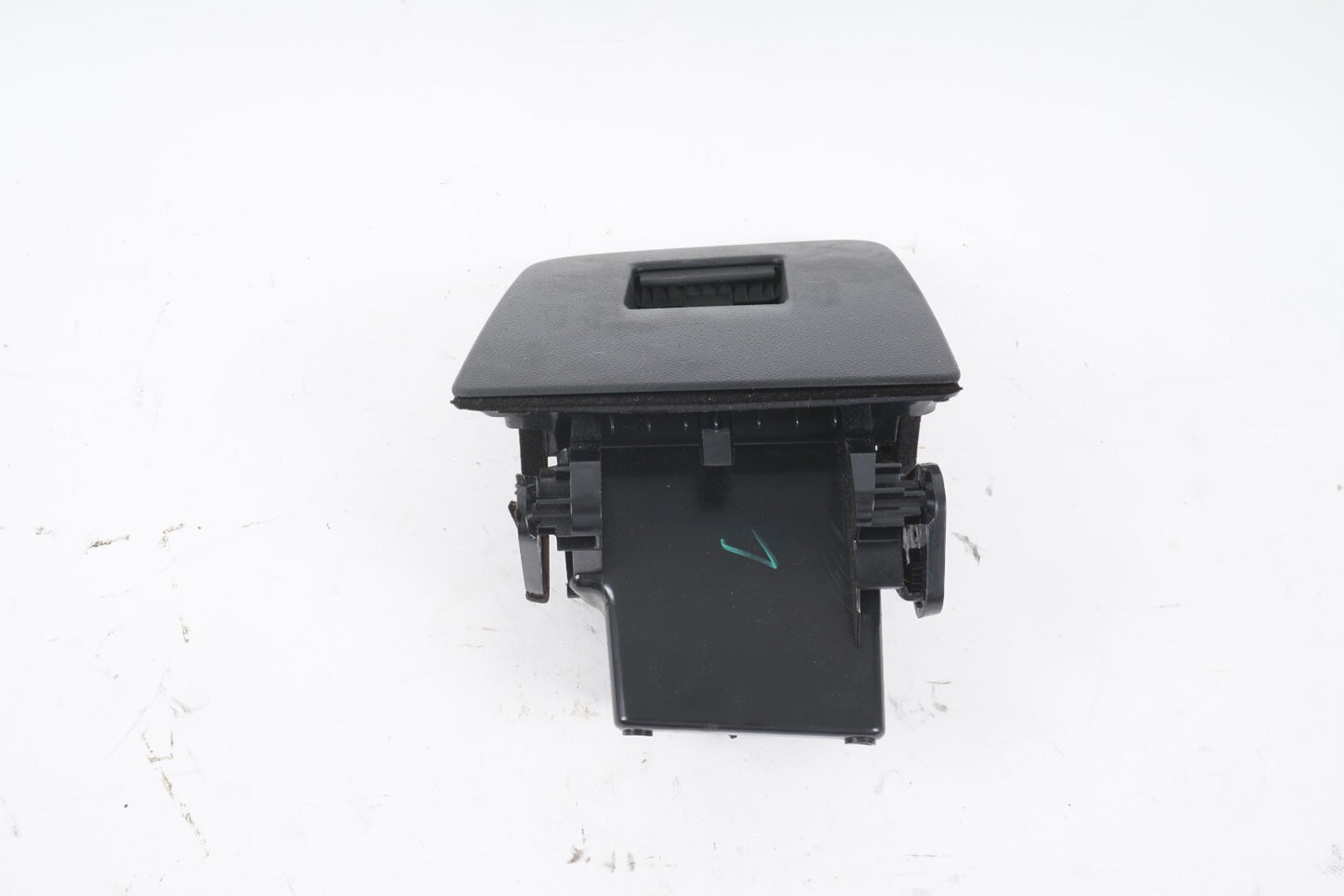 17 - 21 Alfa Romeo Giulia DASH LEFT SIDE CUBBY STORAGE COMPARTMENT  OEM