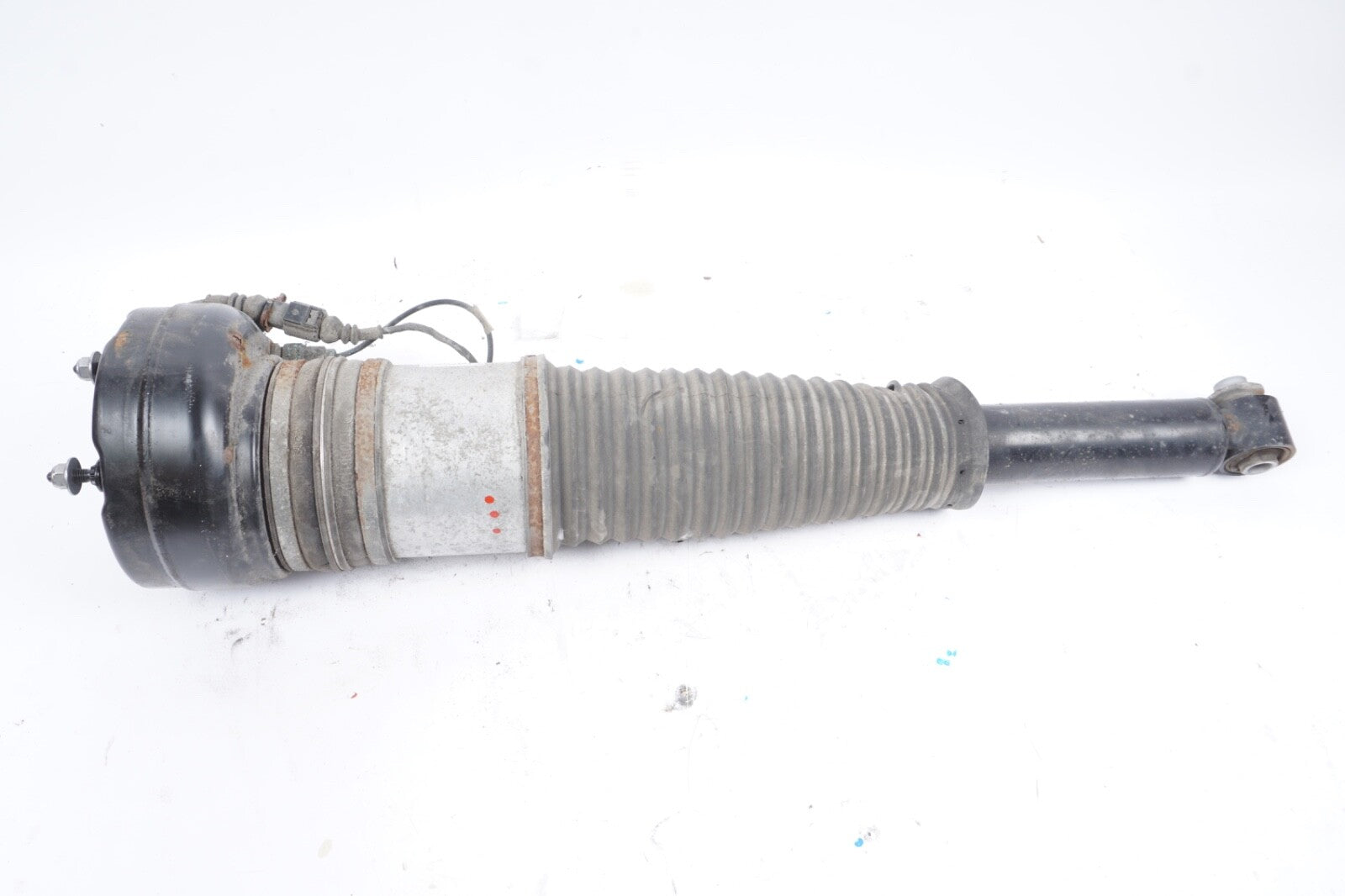 2011 - 2018 AUDI A8 D4 AIR SUSPENSION STRUT SHOCK ABSRBER REAR RIGHT 4H0616001M