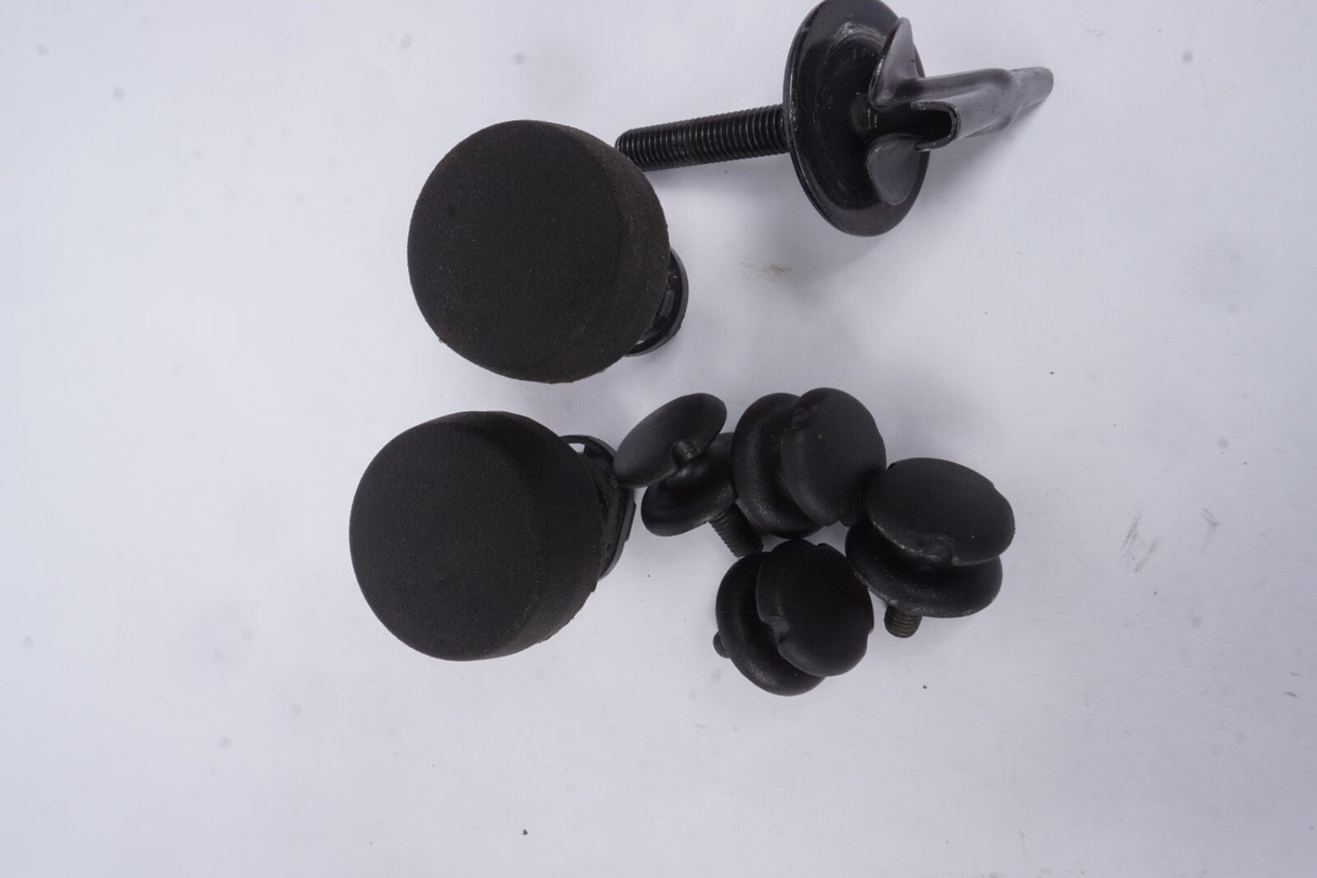 2018-2020 HONDA ODYSSEY RIGHT OR LEFT TRUNK QUARTER PANEL COVER CLIP CAP OEM