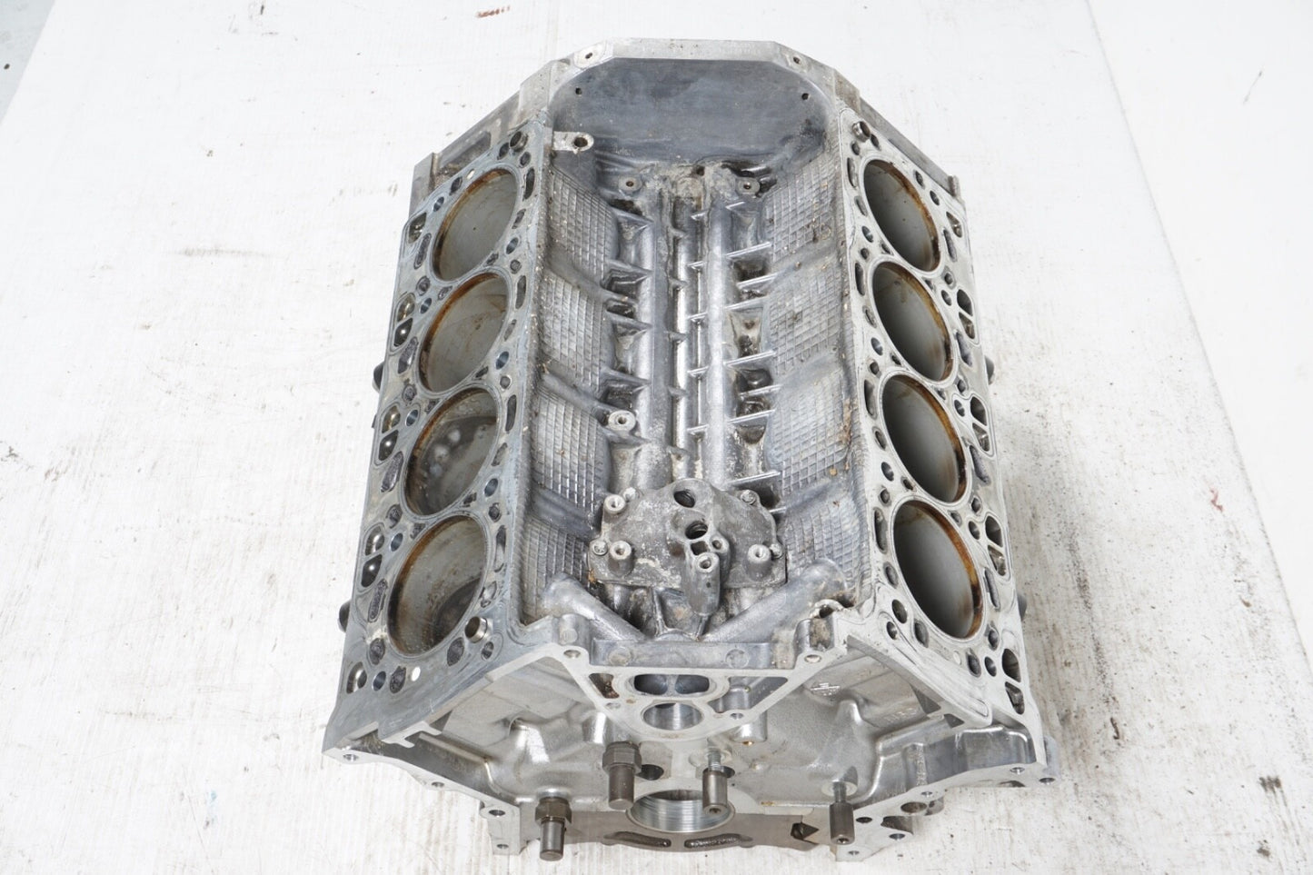 09-14 BMW 550i 550iGT 750i X5 X6 (F01 F06 F07 F10) 4.4L TWIN TURBO ENGINE BLOCK
