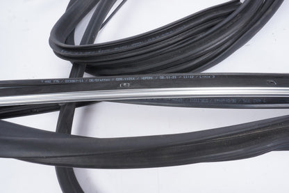 21 - 24 BMW 430I Convertible Front Windshield Weatherstrip Seal 7482775 OEM
