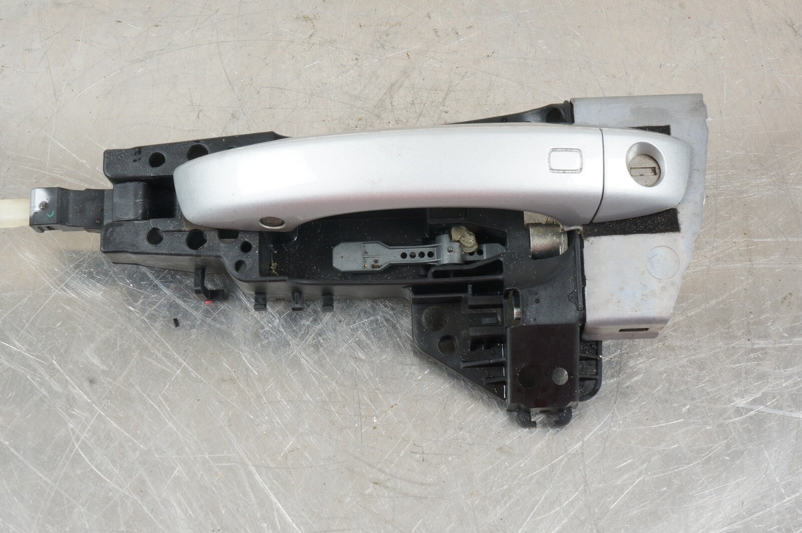 2012 - 2015  AUDI A6 FRONT LEFT DRIVER SIDE DOOR EXTERIOR HANDLE OEM