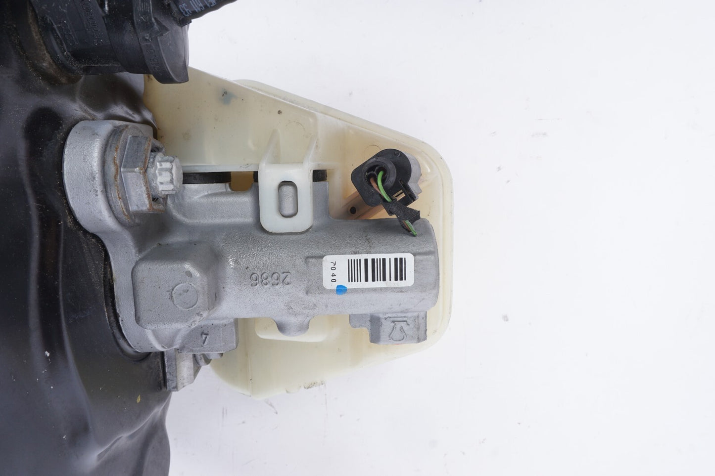 2004  - 2010 Audi A8 A8L Power Brake Booster w/ Master Cylinder OEM