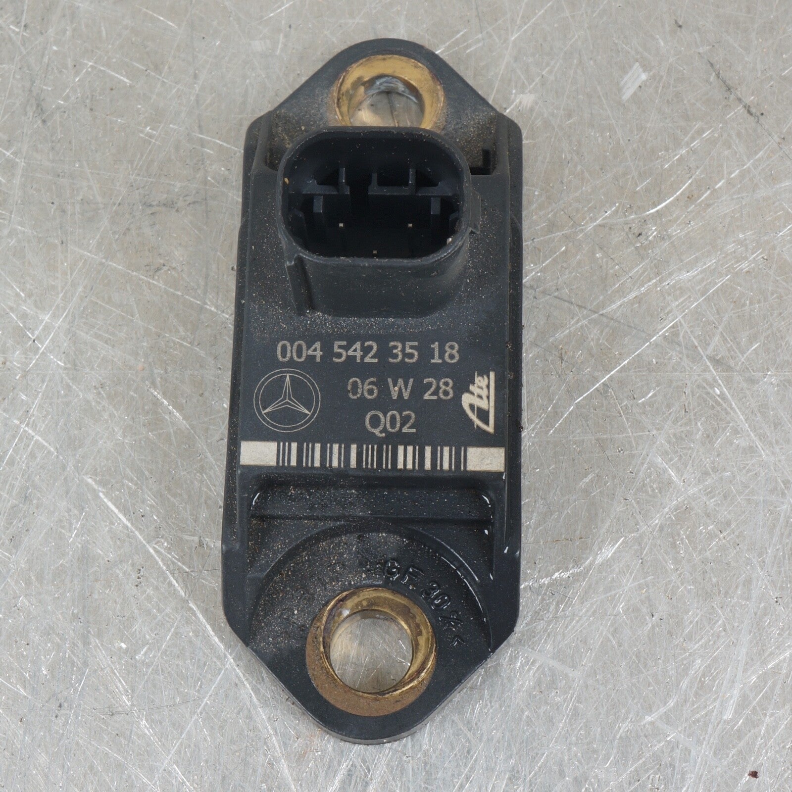 2007 - 2010 MERCEDES CL 550 VERTICAL ACCELERATION SUSPENSION SENSOR 0045423518