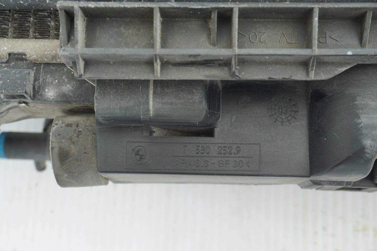 2003-2008 BMW Z4 E85 3.0L COOLING RADIATOR & AC CONDENSER OEM