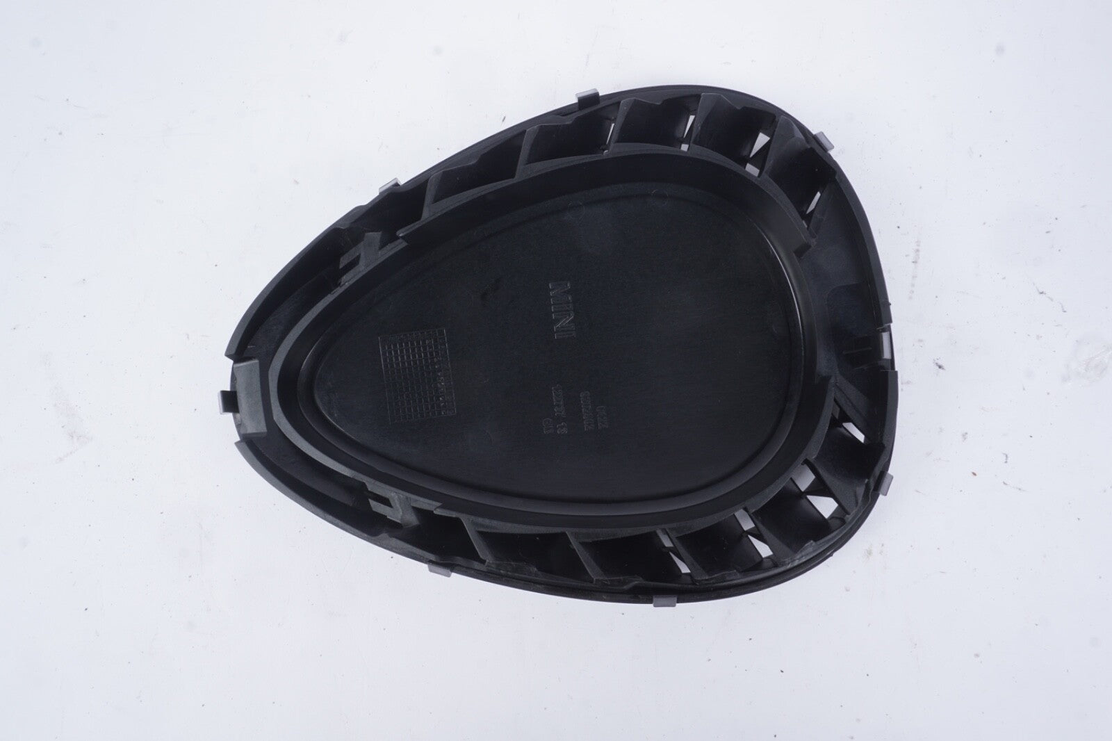 2014 - 2024 MINI COOPER F56 DASH AIR VENT GRILLE BEZEL OEM 9262802