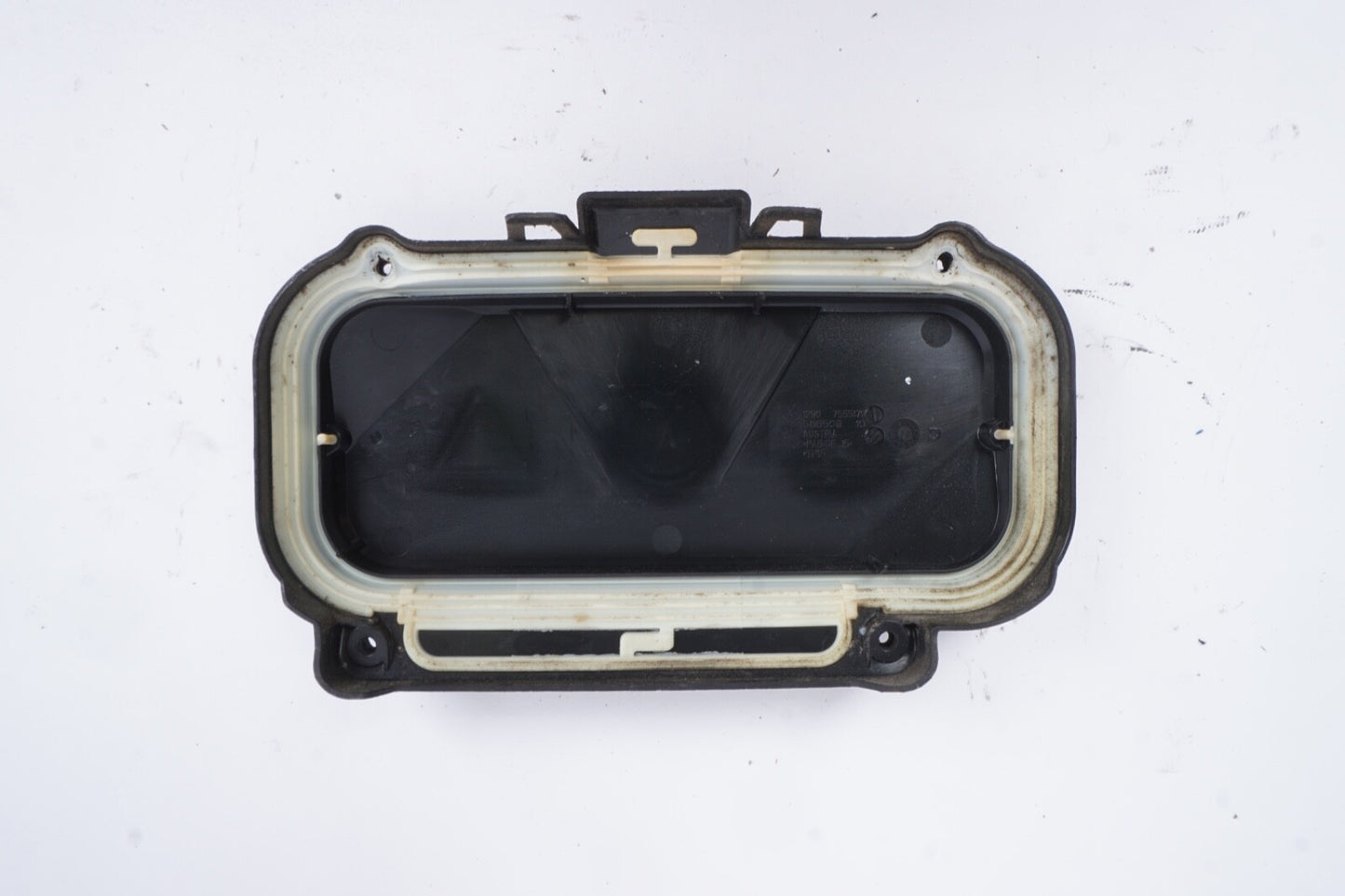 09-15 BMW 750Li F01 F02 Upper Engine Control Module ECU Box Cover Oem