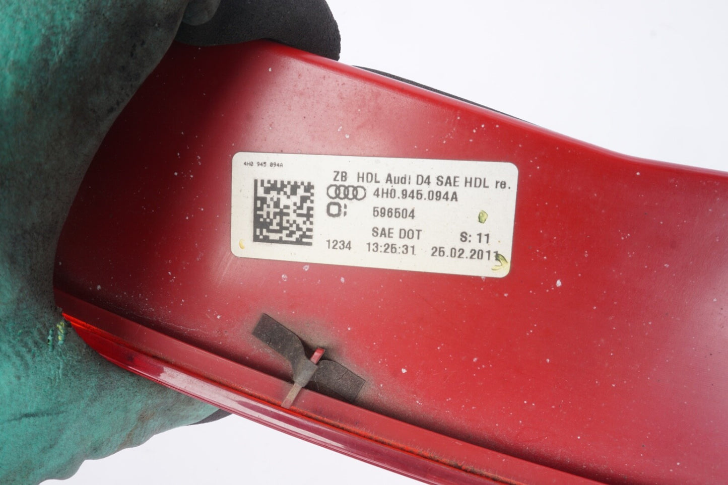 2011 2012 2013 2014 Audi A8 OEM Right Rear Trunk Mounted Tail Light 4H0945094A