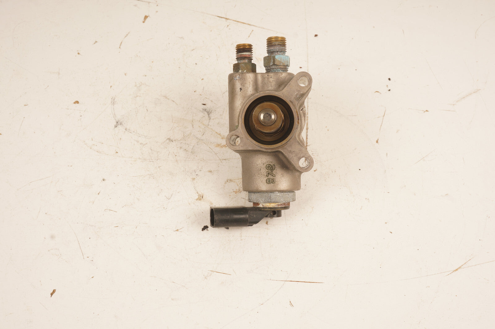2004-2009 AUDI A8 4.2L V8 HIGH PRESSURE FUEL PUMP OEM