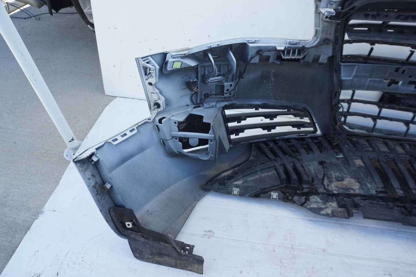 2011 - 2014 AUDI A8 A8L FRONT BUMPER COVER ASSEMBLY OEM