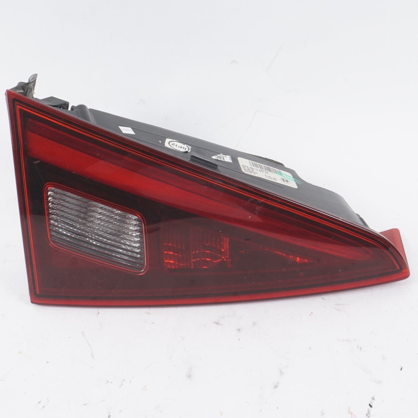 2017-2020 ALFA ROMEO GULIA LEFT DRIVER LED INNER TAILLIGHT OEM