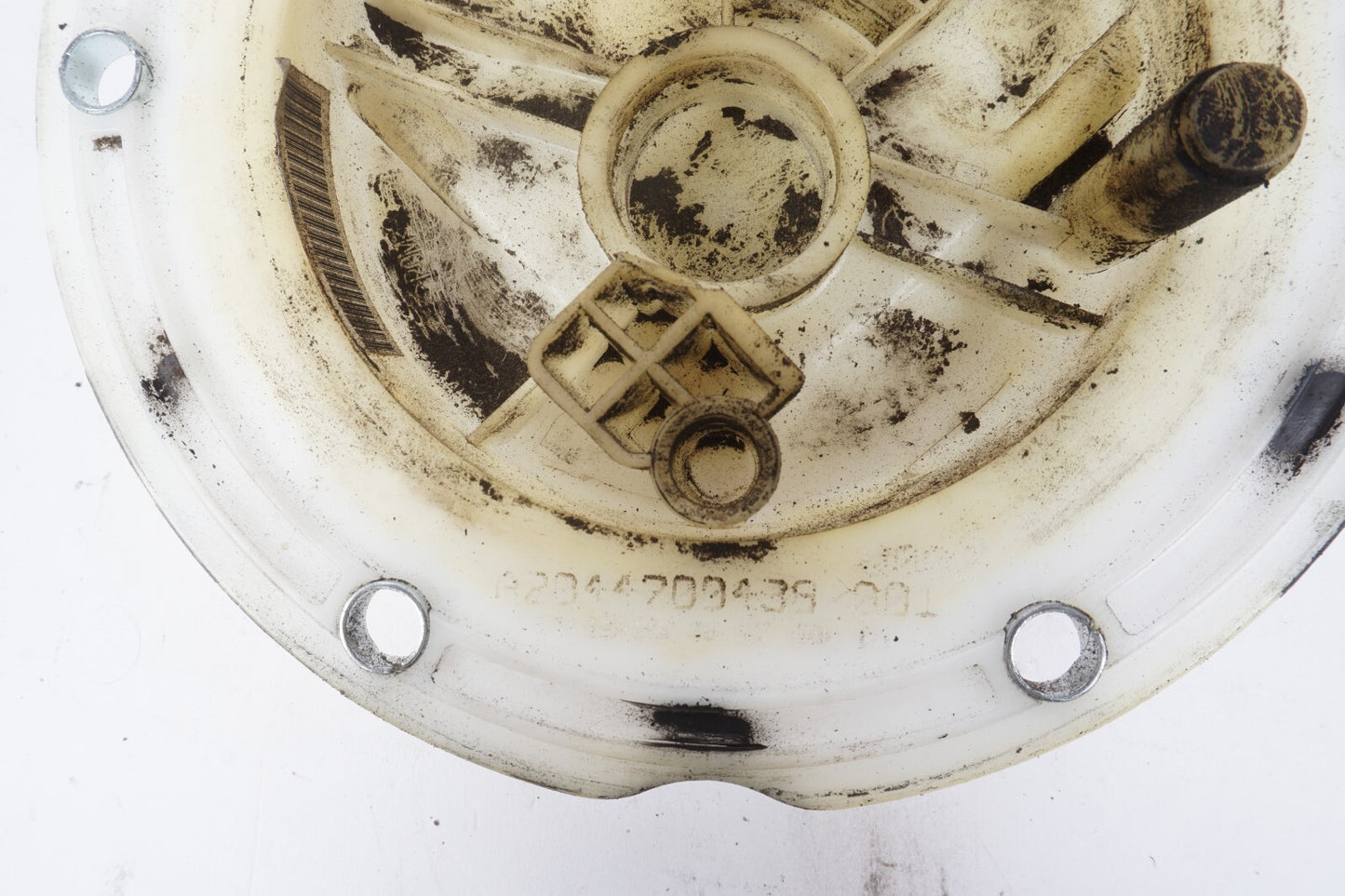 10 - 15 Mercedes W207 E350 Gas Fuel Pump OEM