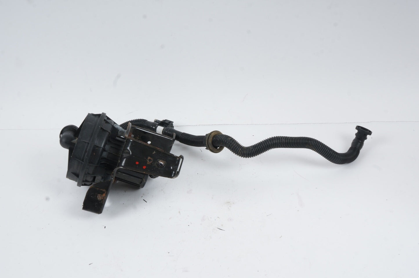 2010 - 2020 Bentley Mulsanne Secondary Air Pump Right Side