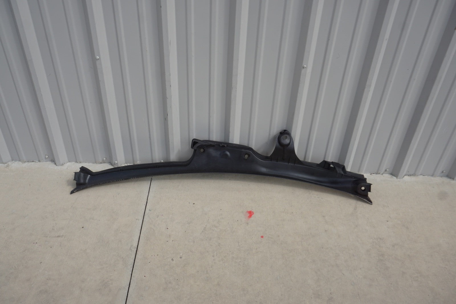 07-13 MERCEDES S550 W221 WINDSHIELD COWL PANEL BAFFLE WATER DRIP COVER OEM