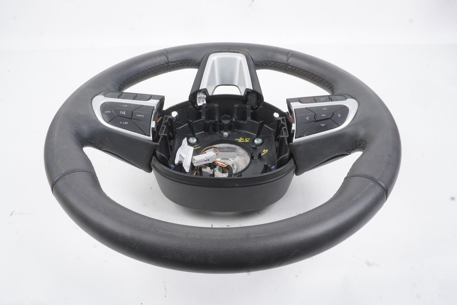 2018-2023 Jeep Renegade Steering Wheel OEM
