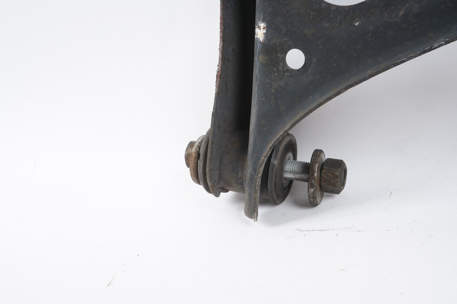 2011 - 2014 PORSCHE CAYENNE REAR RIGHT PASSENGER SIDE LOWER CONTROL ARM OEM