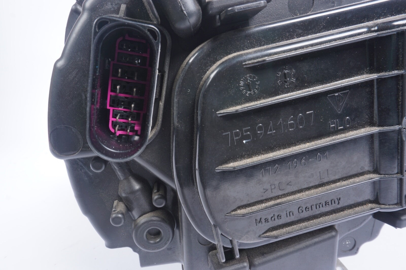 2011 - 2014 Porsche Cayenne S GTS LH Driver Side Headlight 7P5 941 031 BC OEM