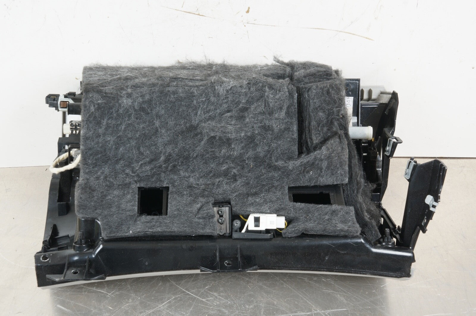 2010 - 2013 MERCEDES S550 OEM RIGHT FRONT DASH GLOVE BOX GREY