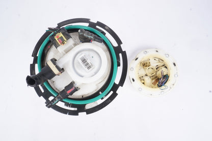 10 - 15 Mercedes W207 E350 Gas Fuel Pump OEM