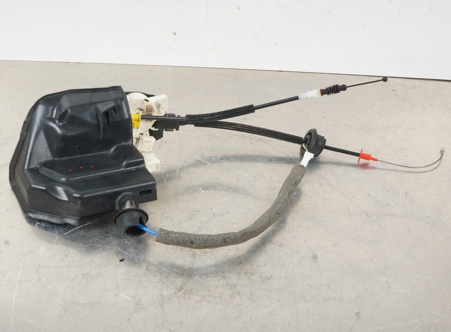 2011 - 2018 AUDI A8 L REAR LEFT SIDE DOOR LATCH LOCK ACTUATOR OEM 4H0839015