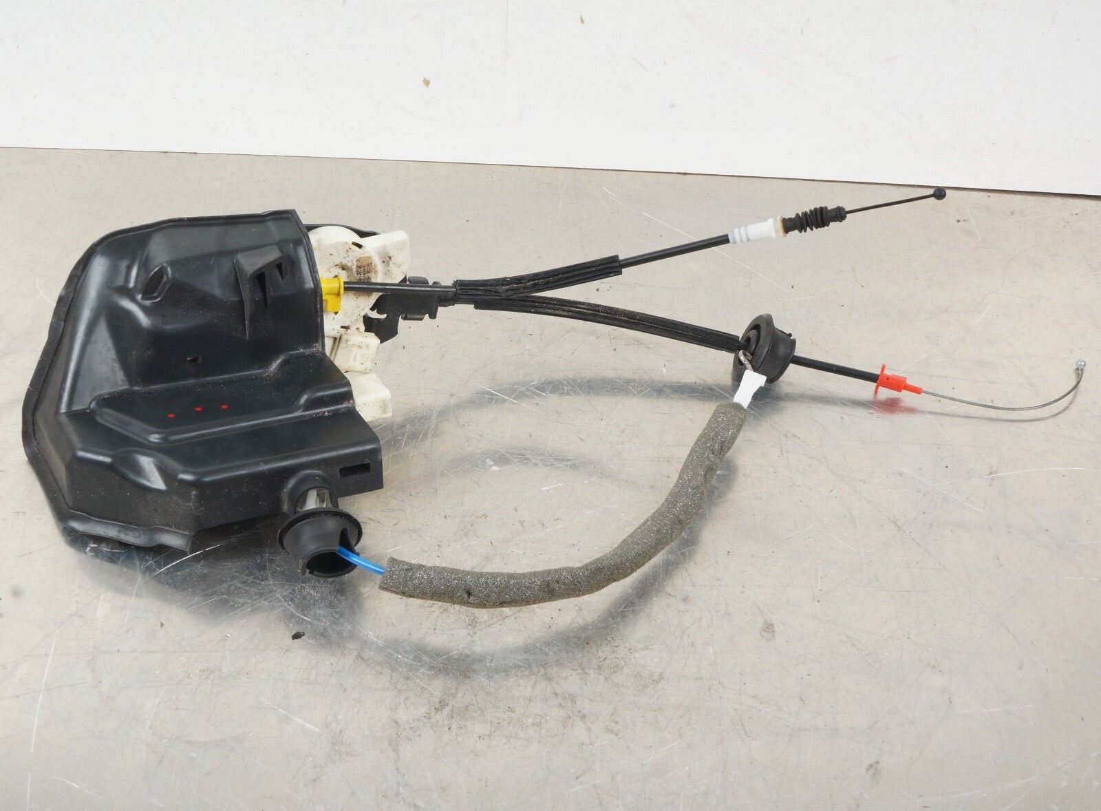 2011 - 2018 AUDI A8 L REAR LEFT SIDE DOOR LATCH LOCK ACTUATOR OEM 4H0839015