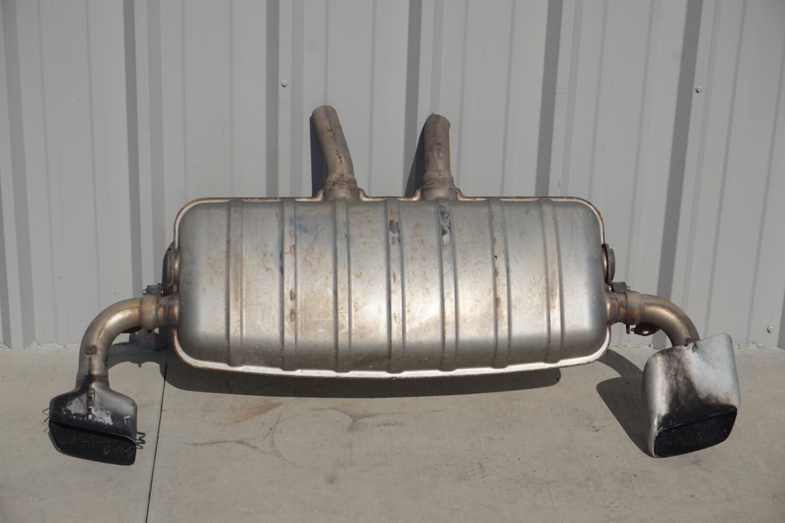 2011 - 2014 PORSCHE CAYENNE 3.6L EXHAUST SYSTEM REAR MUFFLER OEM