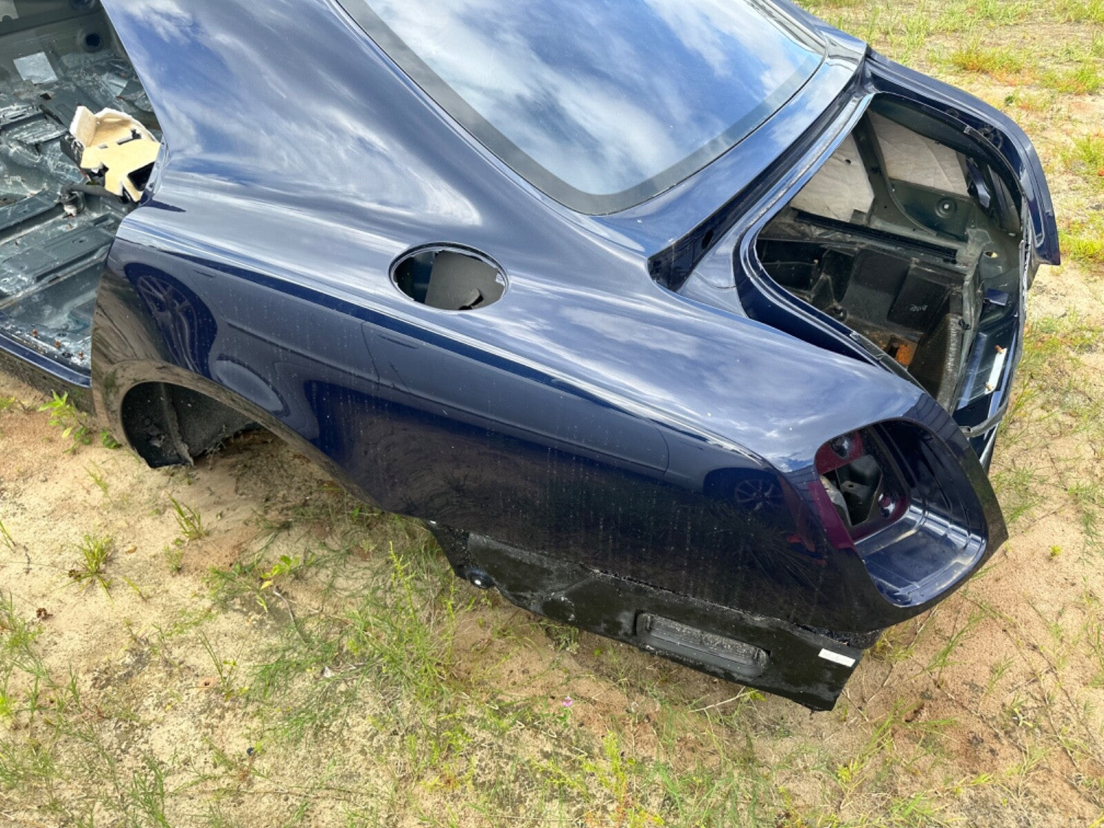 11-20 Bentley Mulsanne Rear Left Quarter Body Rail Frame Panel Cut