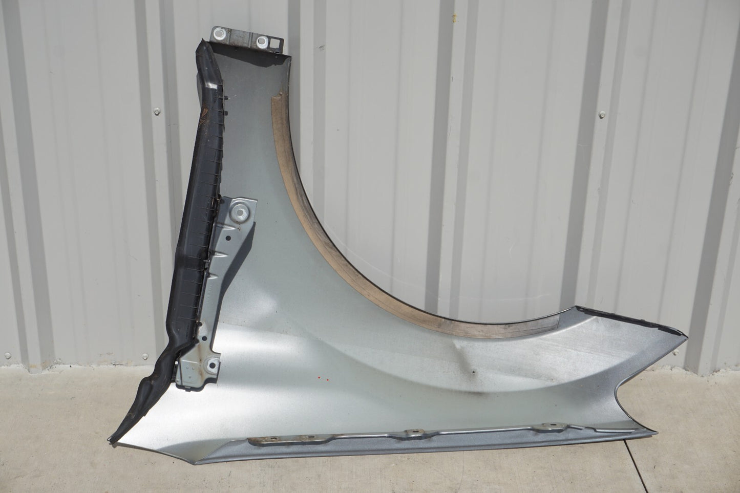 2006 - 2011 Mercedes ML350 ML500 Front Fender Right Passenger OEM