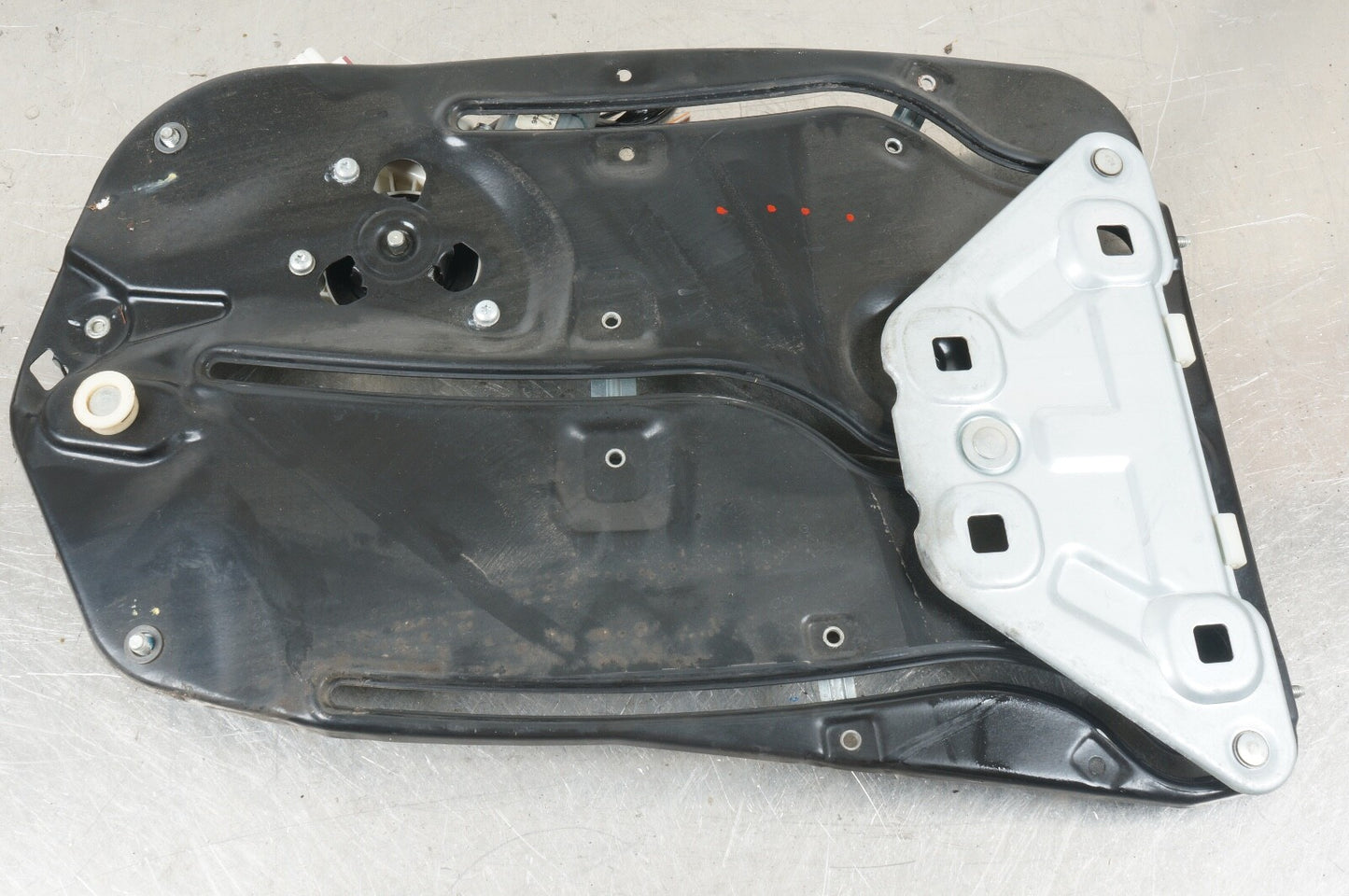06-13 VOLVO C70 REAR RIGHT QUARTER WINDOW REGULATOR WITH MOTOR ASSY