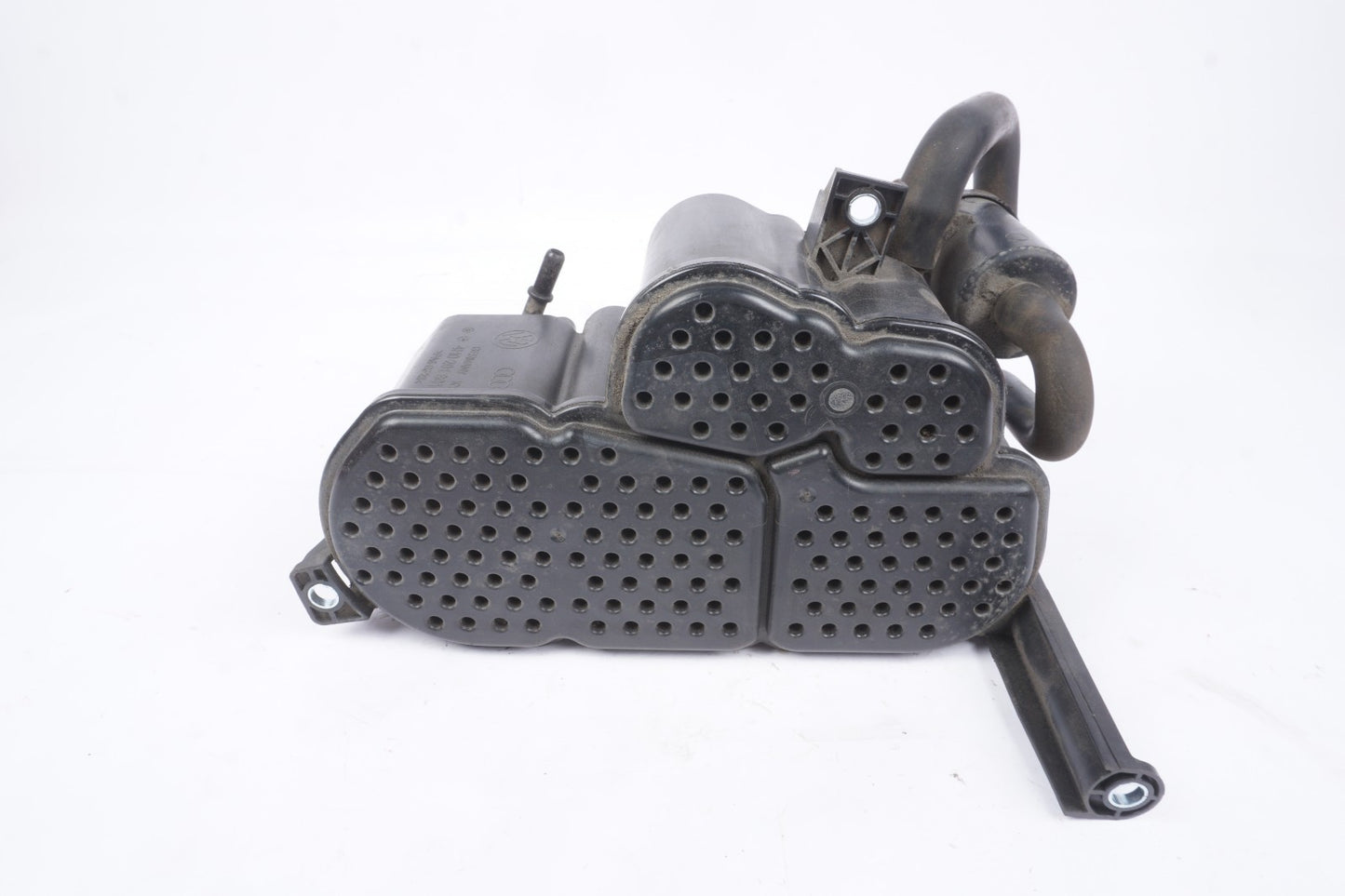 2011 - 2019 Audi A8 S8 Q7 Charcoal Filter With Leak Detection Pump OEM