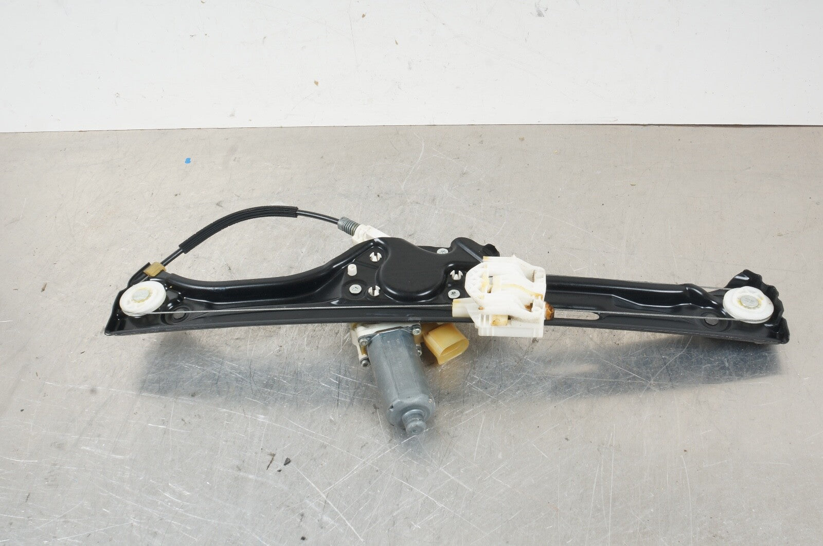 2007-2013 BMW X5 E70 REAR LEFT SIDE DOOR WINDOW REGULATOR W/ MOTOR OEM