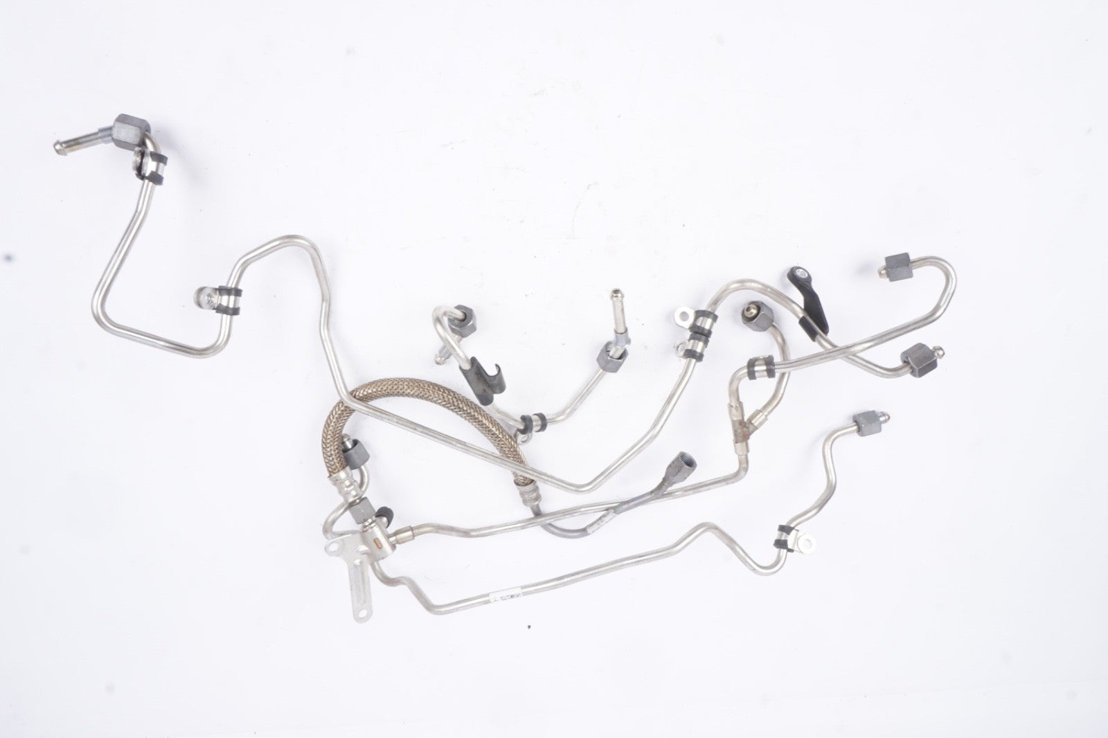 2014 - 2017 MERCEDES S550 W222 4.6L V8 ENGINE FUEL LINES OEM