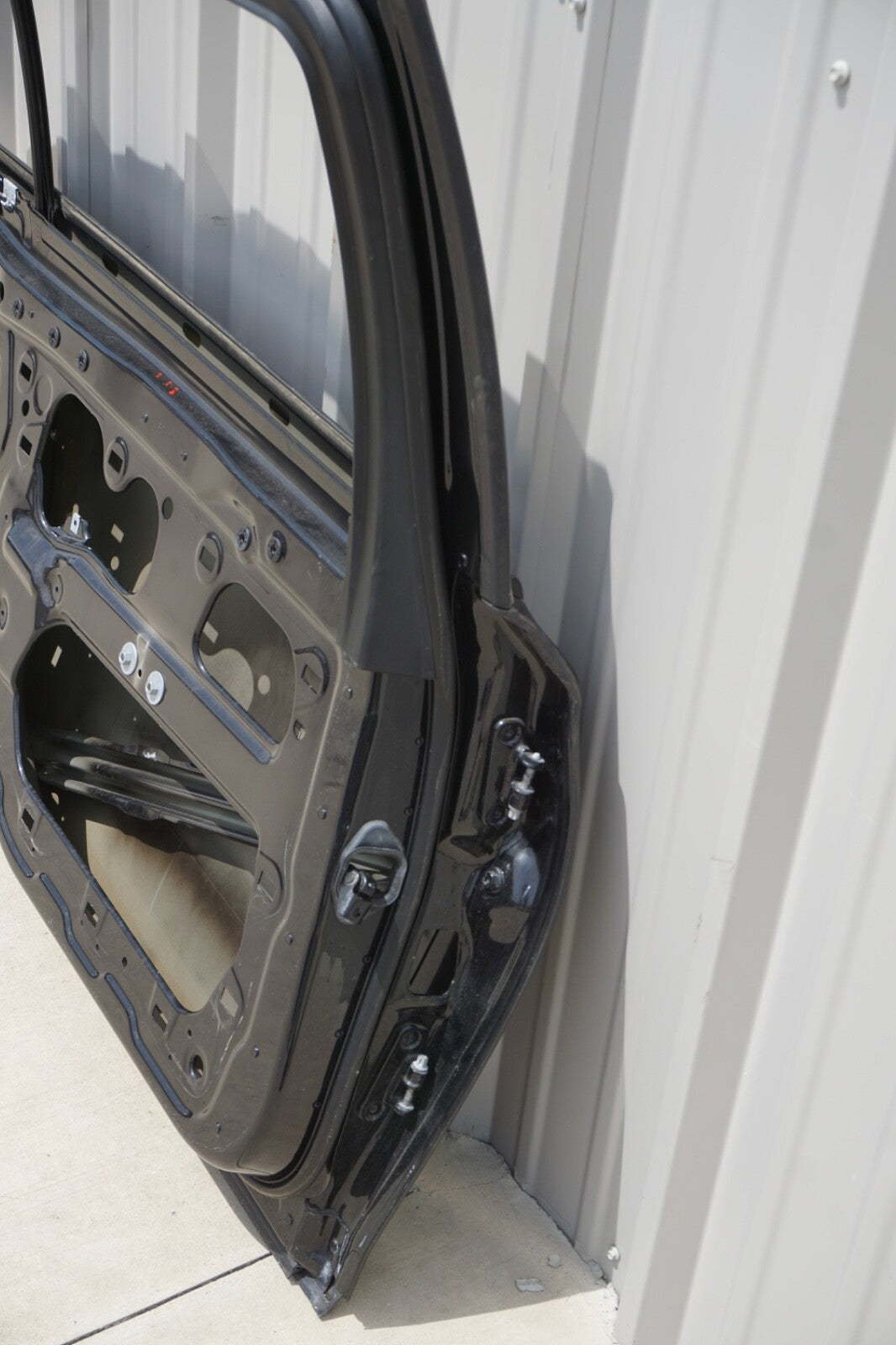 09-15 BMW 750Li F02 Rear Left Driver Side Door Shell OEM