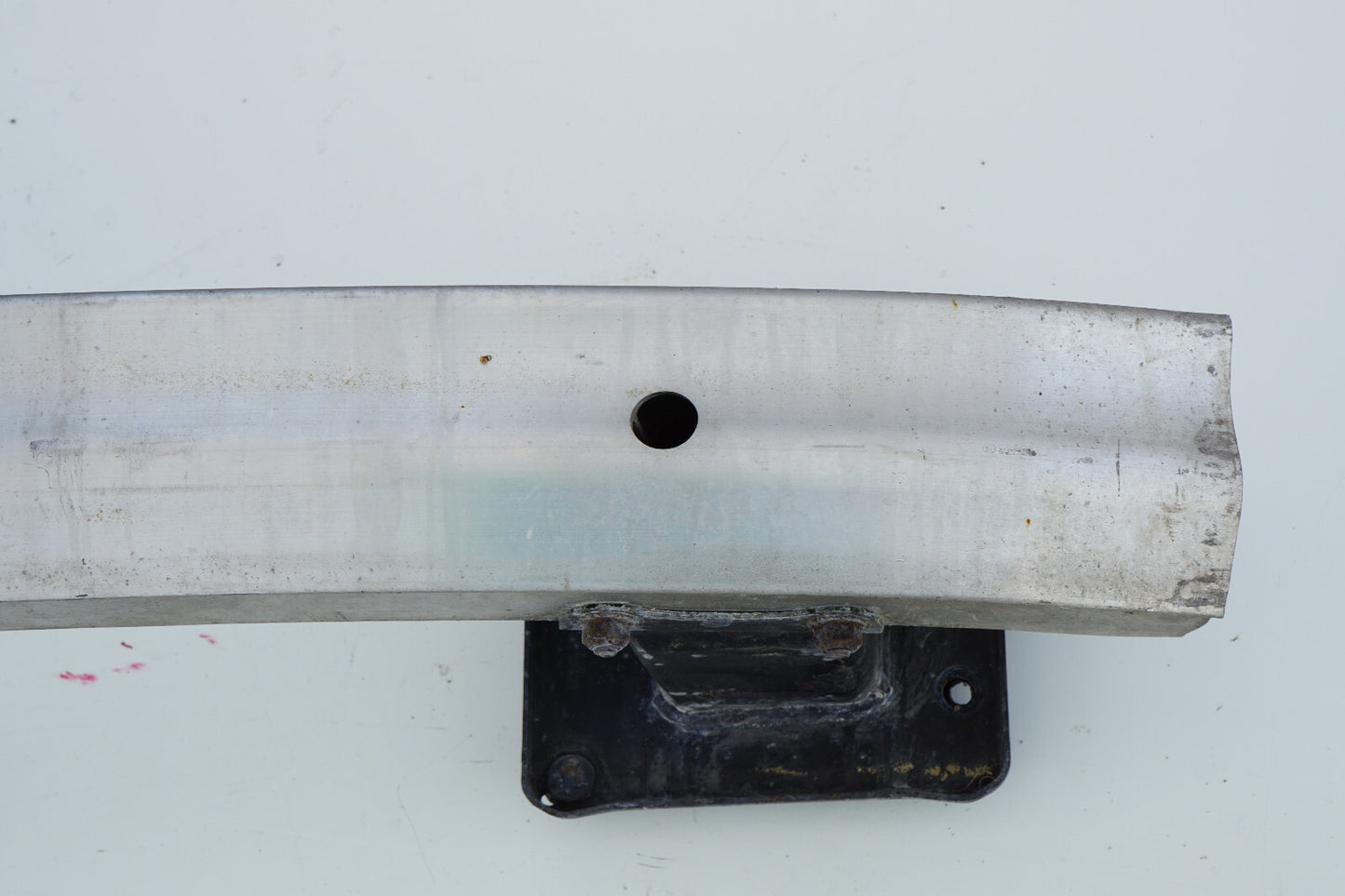 2006 - 2010 MERCEDES BENZ R350 R500 W251 REAR BUMPER REINFORCEMENT OEM