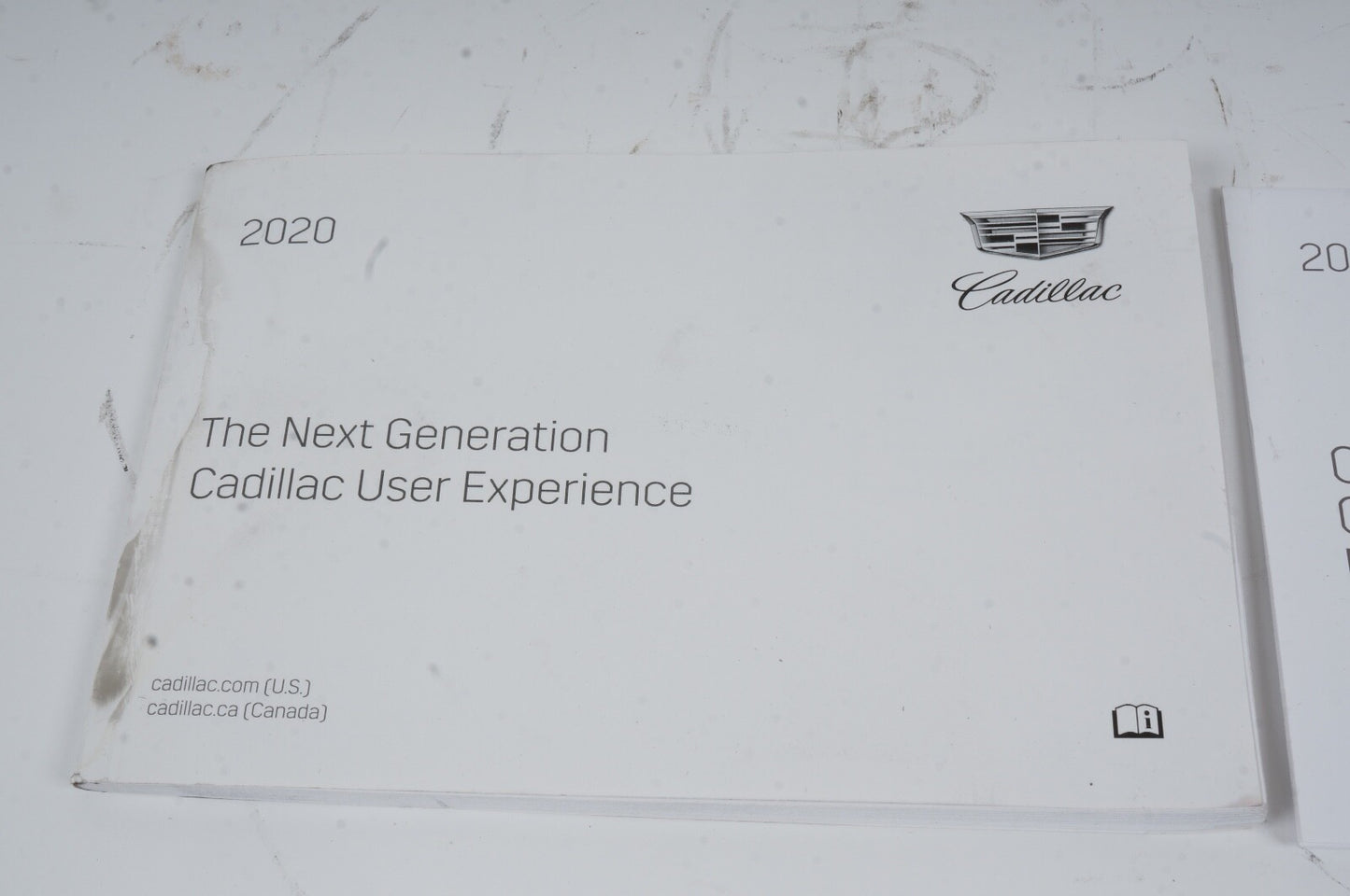 2020 Cadillac CT4 Owners Manual - Luxury Premium