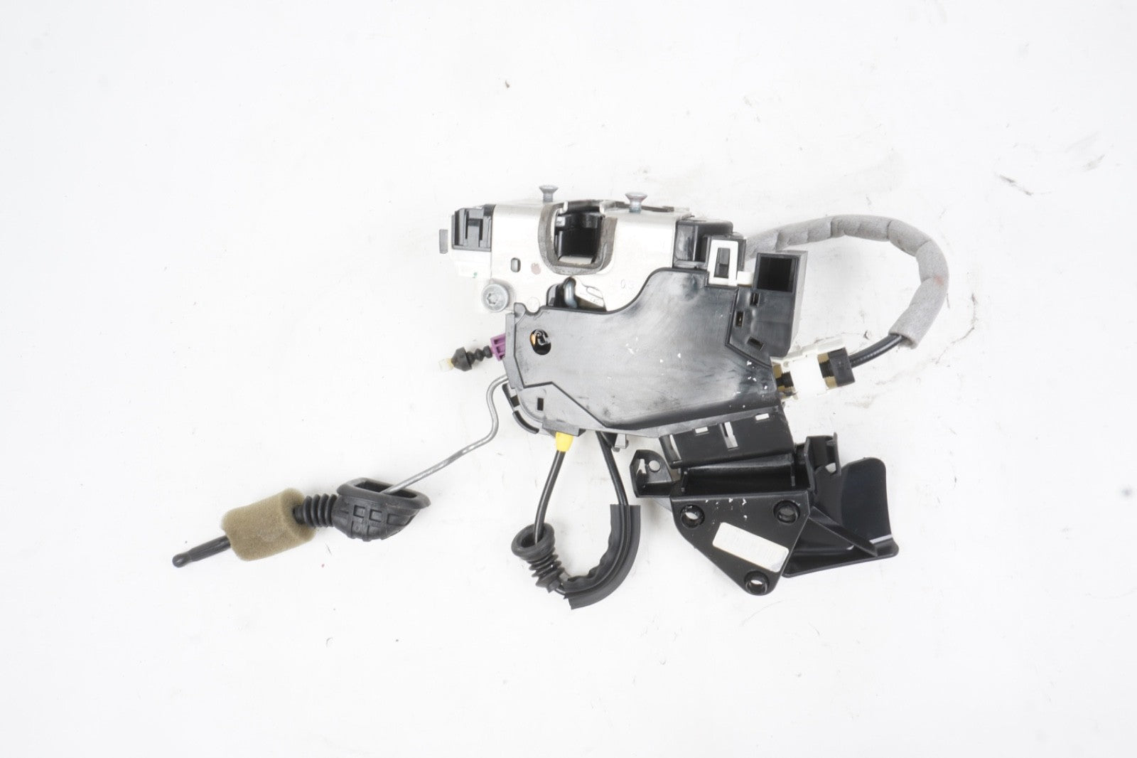 2008 - 2014 Mercedes C300 C350 C63 Front Right Side Door Lock Latch Actuator OEM