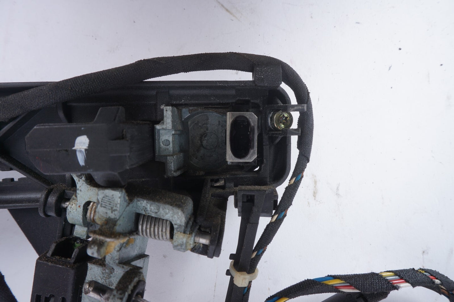 03-06 Mercedes R230 SL500 Front Right Passenger Exterior Door Handle OEM