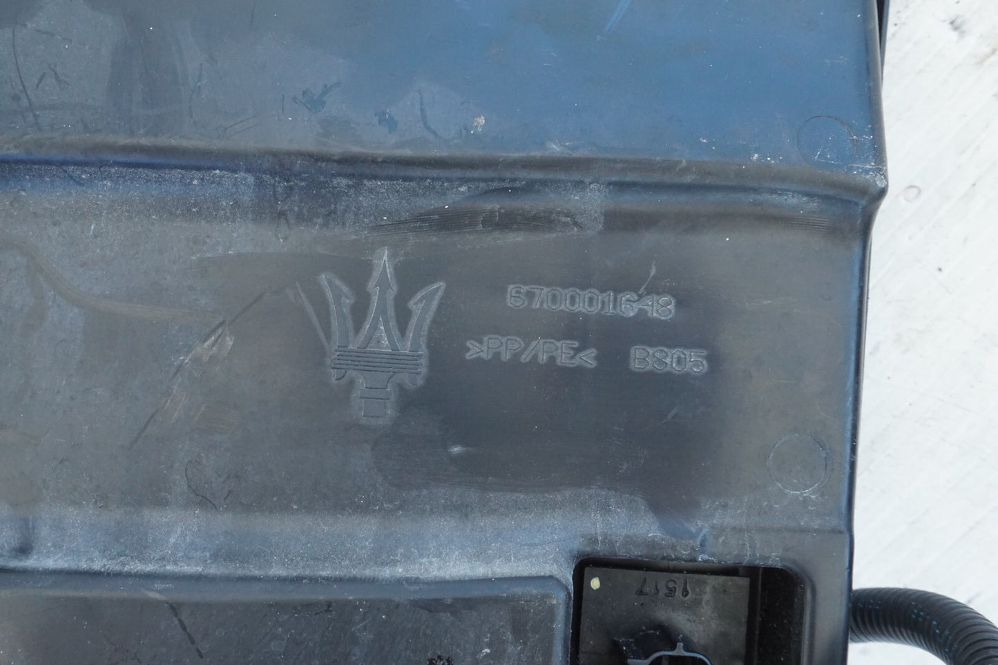 14 - 20 MASERATI QUATTROPORTE WINDSHIELD WASHER FLUID RESERVOIR TANK OEM