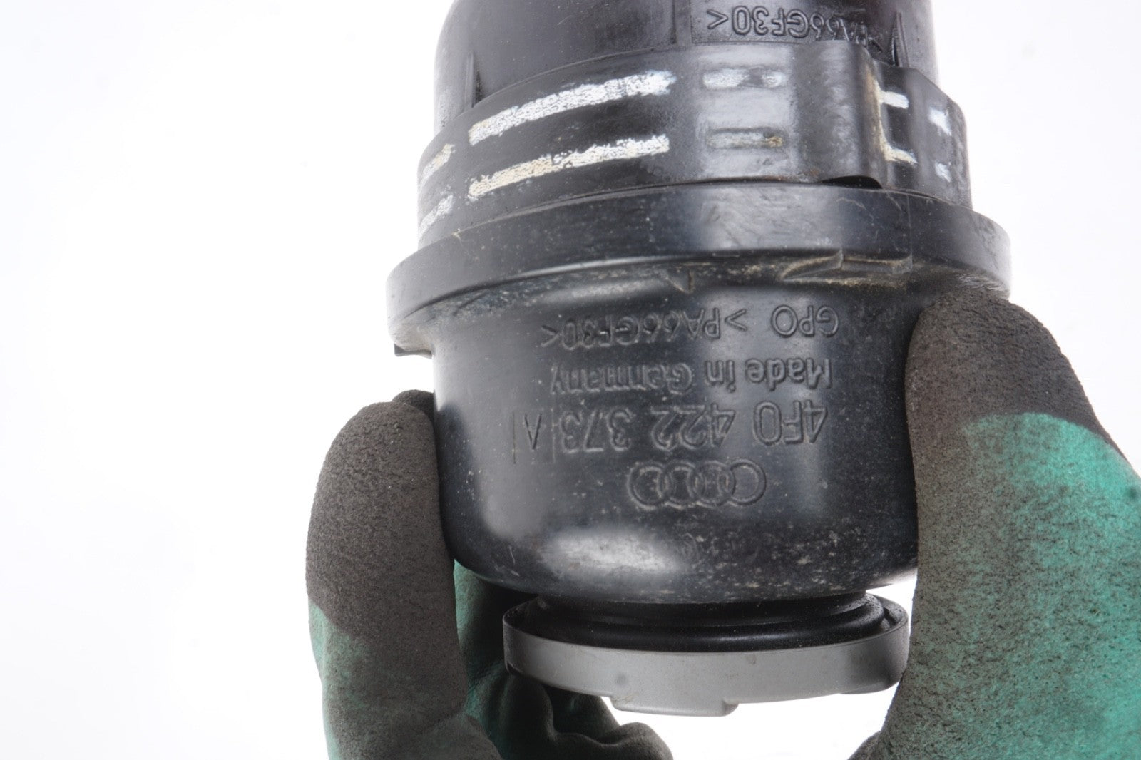 2005 - 2008 Audi A6 Quattro 4.2L Power Steering Reservoir Tank