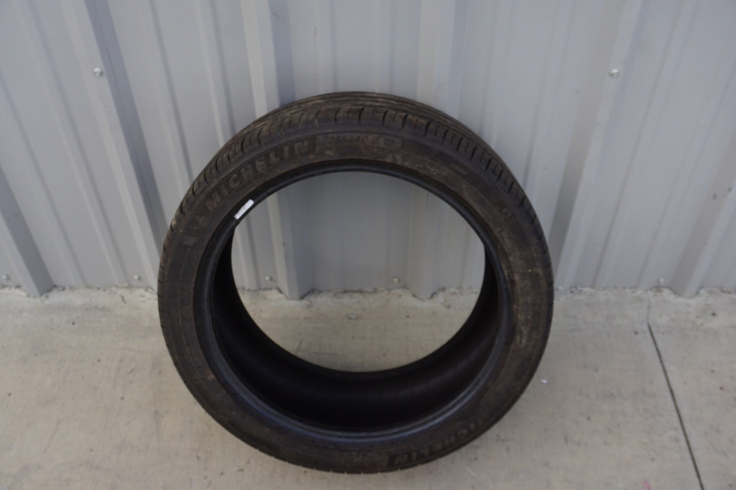 P255/40R19 Michelin Primacy Tour A/S 100 V Used 5/32nds