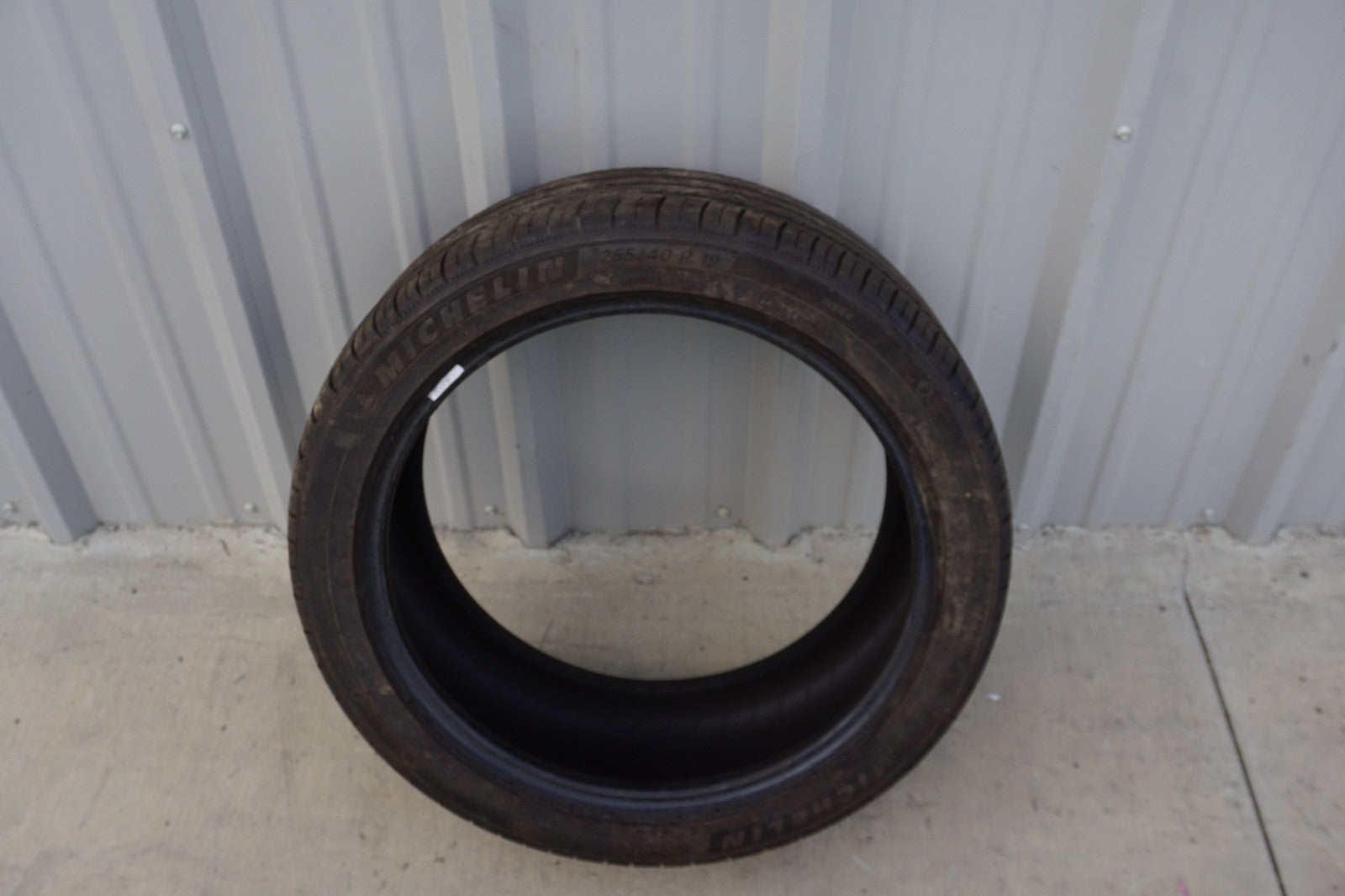 P255/40R19 Michelin Primacy Tour A/S 100 V Used 5/32nds