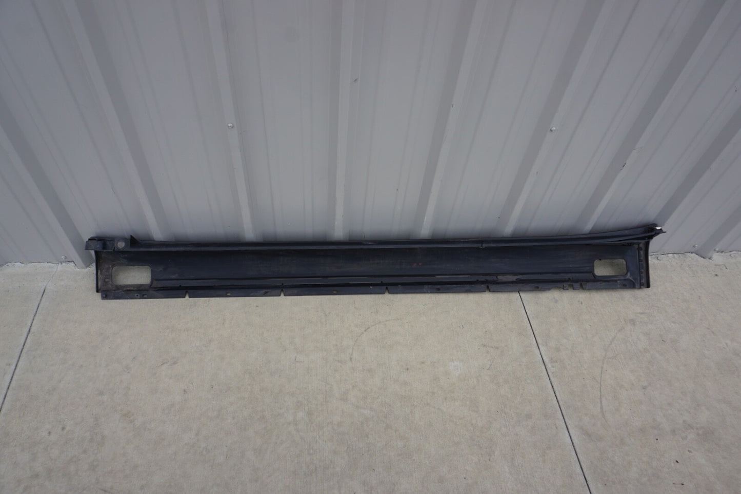 11-18 PORSCHE CAYENNE 958 RIGHT PASSENGER SIDE SKIRT ROCKER PANEL MOLDING TRIM
