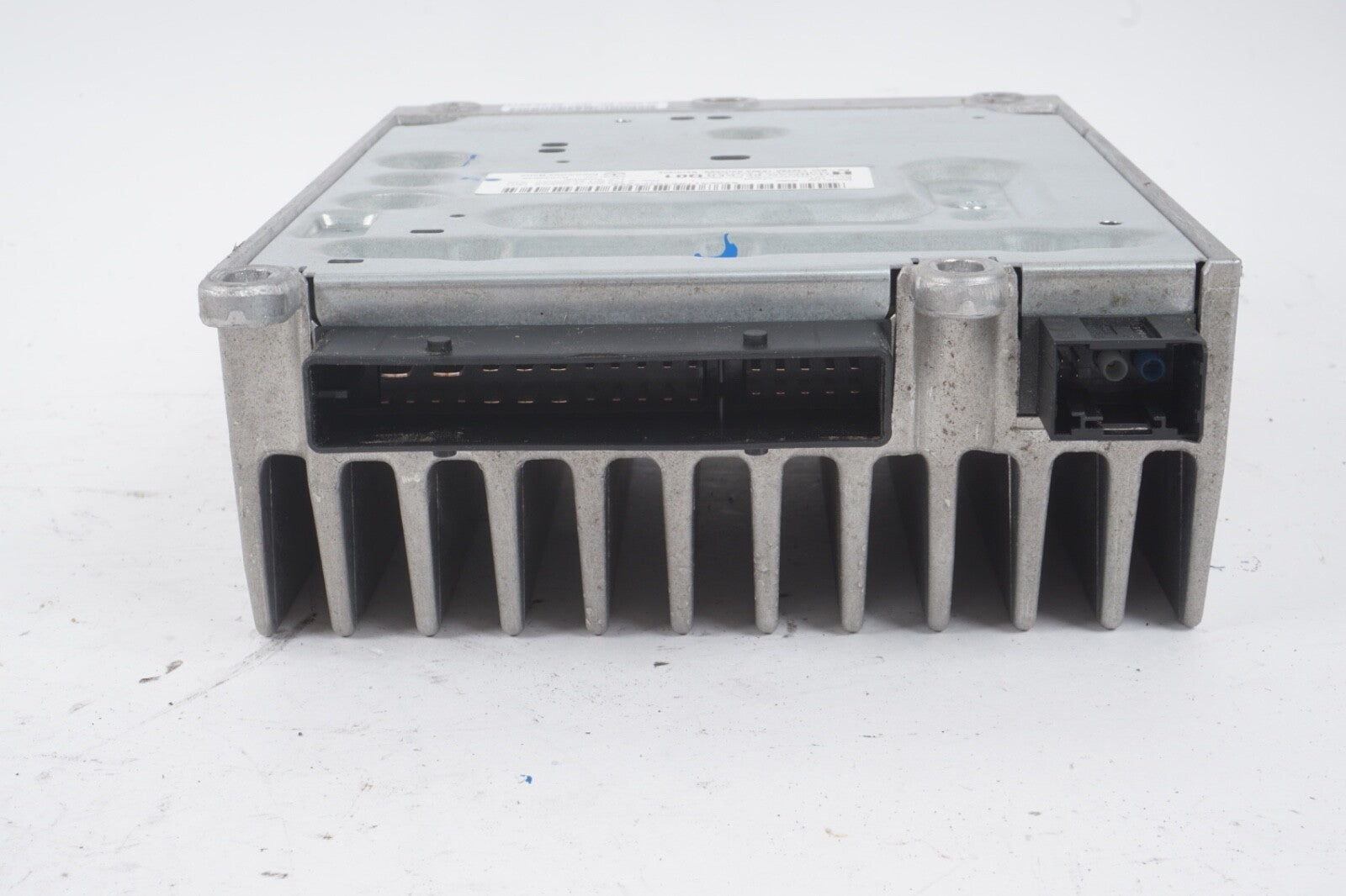 08-17 Mercedes W204 C300 E63 E550 Amplifier Amp Harman/Becker 2049007806 OEM