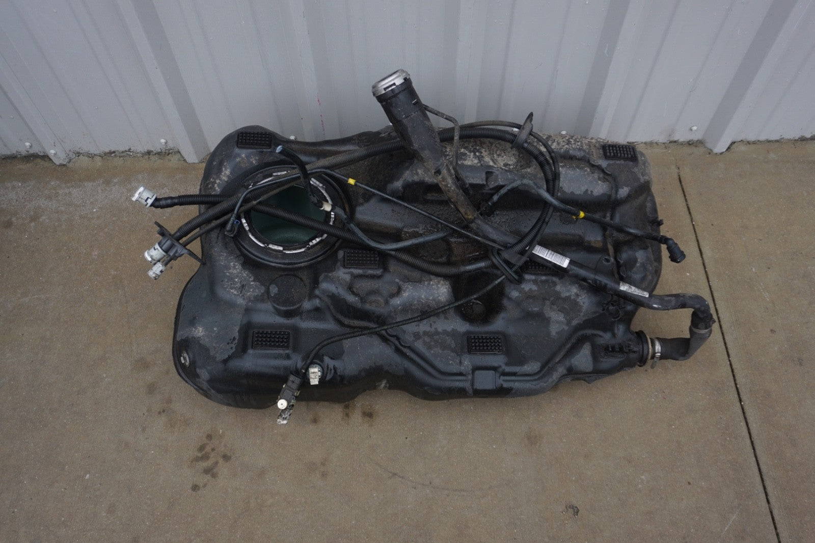 2015 - 2023 Jeep Renegade Fuel Gas Tank Storage Bottle Reservoir OEM