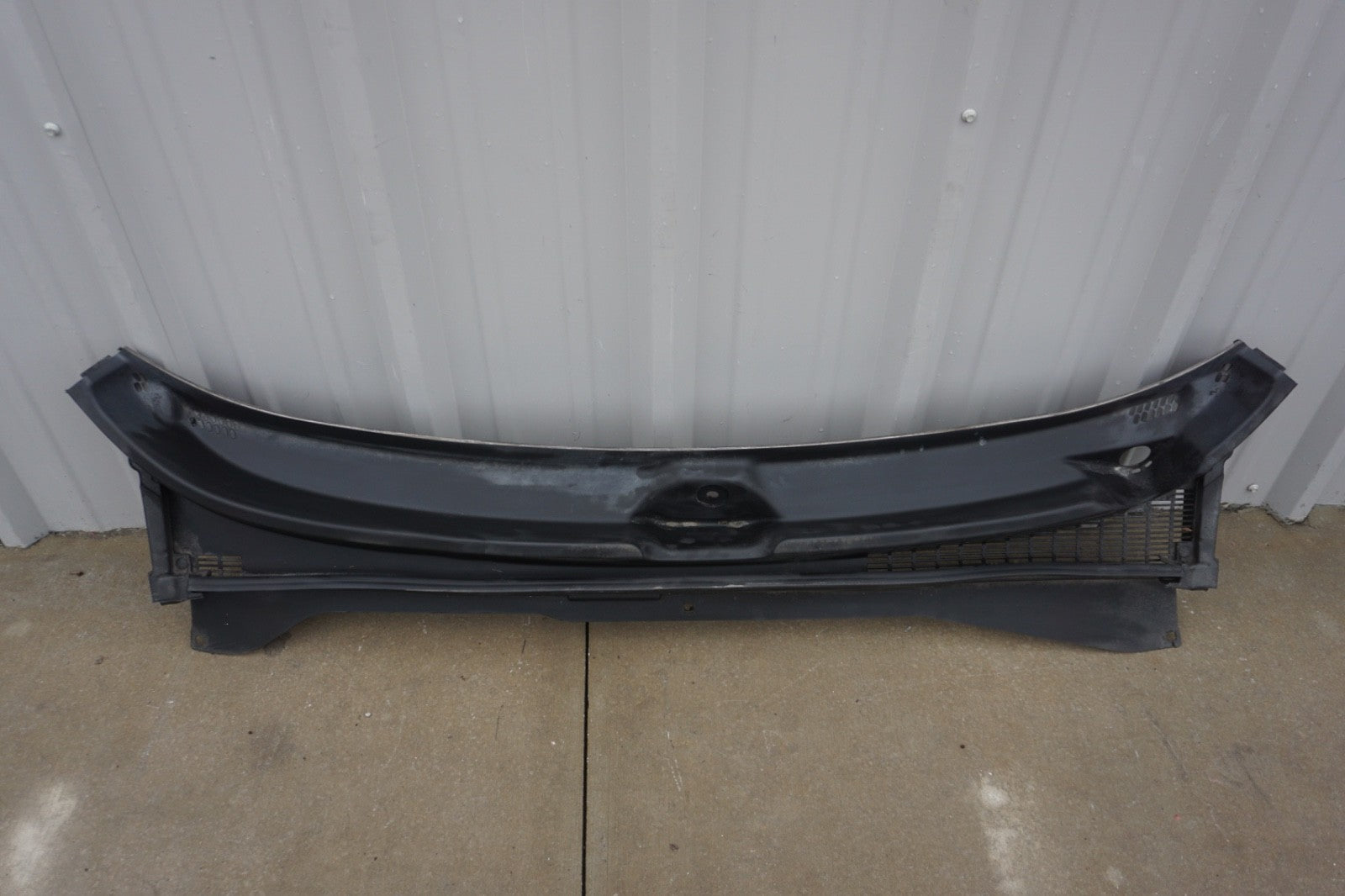 2015 - 2023 Jeep Renegade Front Windshield Cowl Cover OEM