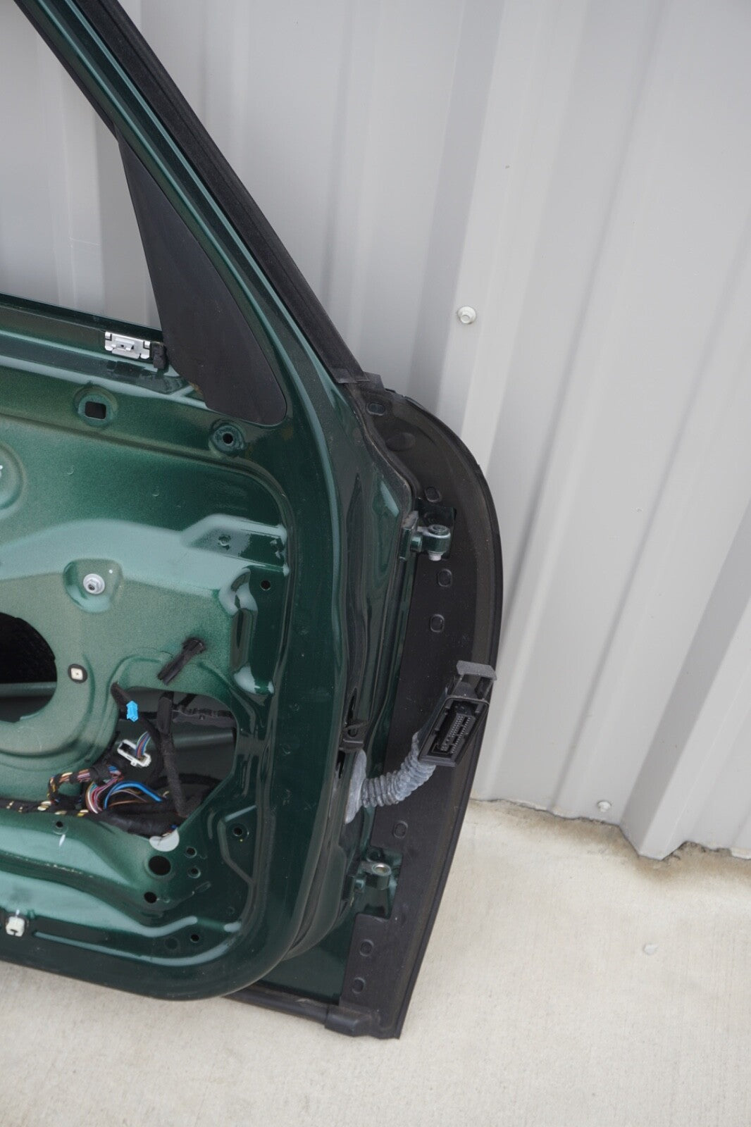15-20 MINI COOPER (4 DOOR MODEL) DRIVER LEFT FRONT DOOR SHELL